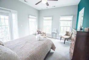 3 BD stylish condo w Arcade + 2 balconies! - Image 2