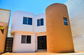 Super detached house located in Tampico - Image 3