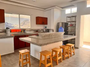 Vacation Home #4 with an ocean view - Image 5