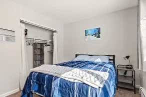 Two minutes from Airport /2 BED 2 BATH - Image 4