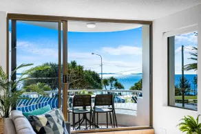 Sunnywaves | Stunning Ocean Views & Prime Location - Image 2