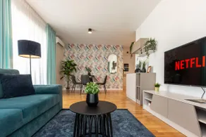 Chic Urban Living: 1BR with Parking near Romexpo - Image 3