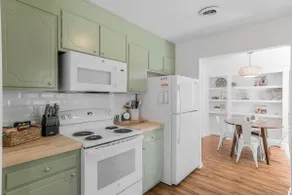 Elon 3BR Escape | Walk to Campus | Patio + BBQ - Image 4