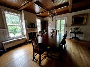 Beautiful Private Victorian Home - Image 5