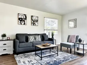 Urban Escape! Central Location! - Image 3