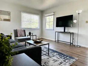 Urban Escape! Central Location! - Image 2