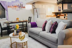 Stylish Clifton Loft • King Bed • Family Friendly - Image 2