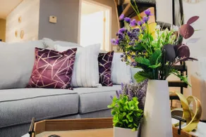 Stylish Clifton Loft • King Bed • Family Friendly - Image 5
