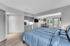 Lux Studio in Horseshoe Valley - Image 4