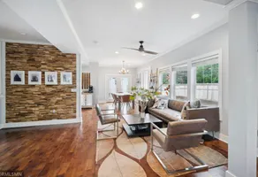 Lake Como Single Family Home - Image 4
