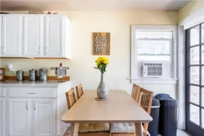Charming home in Northgate | Private backyard UPD - Image 5