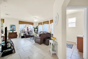 Near Disney Amazing 5 Bd Home - Private Pool - Image 3