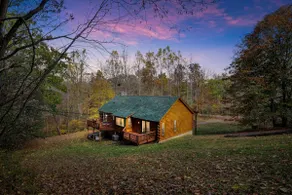 Cozy Wooded Retreat | Hot Tub | Starlink - Image 2