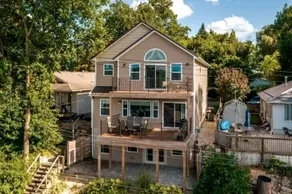 Beautiful House overlooking Lake Chemung, with a Private Chef Tasting option. - Image 3