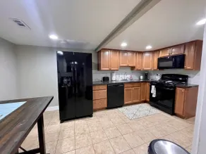 Comfy studio in heart of Albany - Image 5
