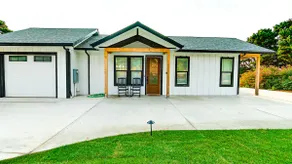 The Lily Pond House-Walk to Beach, SPA, Sleeps 6 - Image 2