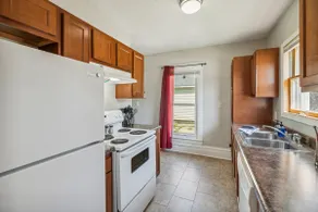 Entire Home I 3 Bedroom I 2 Bath - Image 3