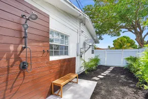 Peach Beach House- 3 mi to beach - Image 4