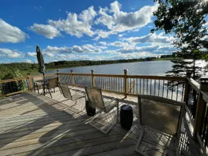 Whispering Pines Lake House - Image 4