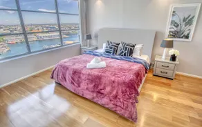 Heart of City: Superb Apt with an Harbour Views ! - Image 5