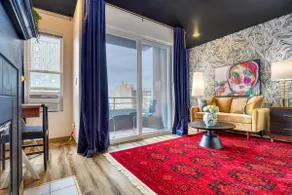 Seattle Studio With Water View - Image 4