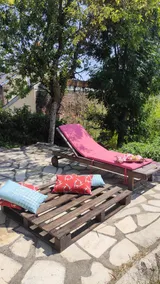 Family home: charm & nature - Image 2
