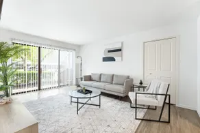 Cozy & Comfy 1 BDR Gym/Pool - Image 3