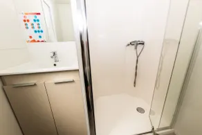 Mobile Home for 2 people in a Campground - Image 3
