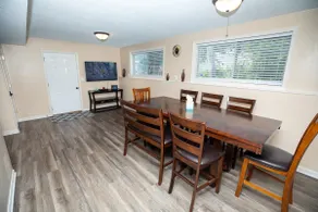 8 Beds Home & Fenced Yard! Walk to Sycamore Mall! - Image 5
