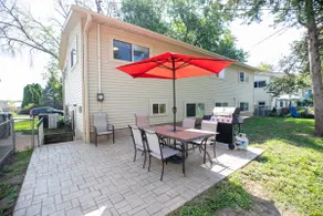8 Beds Home & Fenced Yard! Walk to Sycamore Mall! - Image 3