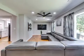 Pool+Games 5Bdrm+$0clean+Unwind+Relax Near Dwntwn - Image 5