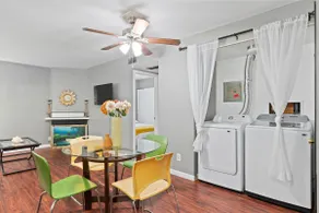 Cozy town house - fenced backyard - Barnhart - Image 3