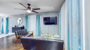 Ely's Landing~Condo Near 71st Beach,Golf & Museums - Image 2