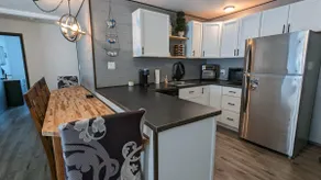 Modern retreat with outdoor fun! - Image 3