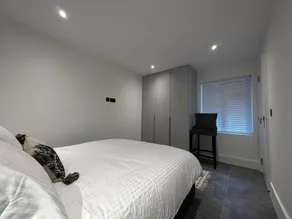 Two Bedroom House In Kilburn - Image 4