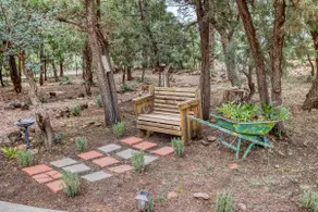 Bird’s Nest Forest Retreat - Image 5