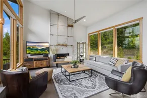 Secluded Modern|Scenic Views|Hot Tub|Pet Friendly - Image 3