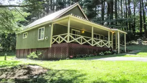 Charming cabin in the woods. Fire pit and Fiber! - Image 3