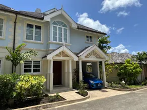 The Falls Luxury 3Bed Townhouse in gated community - Image 3