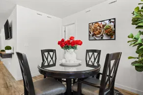 Chic 3BR near Wineries, Lake, CofI - Hike & Relax! - Image 3