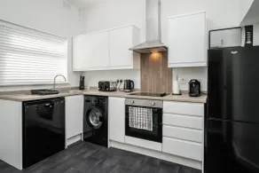 DACY LODGE, Anfield - Strictly NO Parties - Image 3