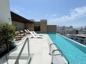 Top Miraflores location + rooftop pool - Image 2