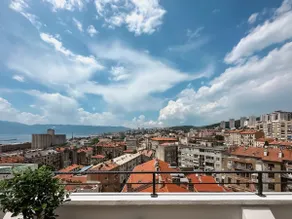 105m2 Penthouse Sea View Rijeka, free garage parking - Image 4