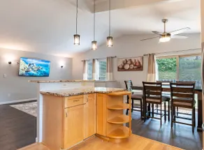 Perfect Getaway 3BR 3BA Home Close to Parks and Shopping - Image 2
