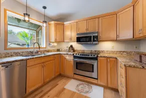 Perfect Getaway 3BR 3BA Home Close to Parks and Shopping - Image 3