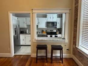 Historic Loft in Frankfort Entertainment District - Image 5