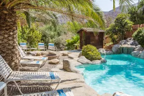 Secluded Large Country Ranch Estate - Image 2