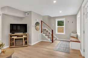 The Cottage at Pine Lake - Image 3