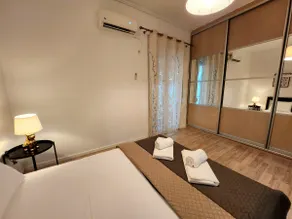 Downtown Athens apartment - Image 4