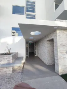 apartment with spacious green areas - Image 5